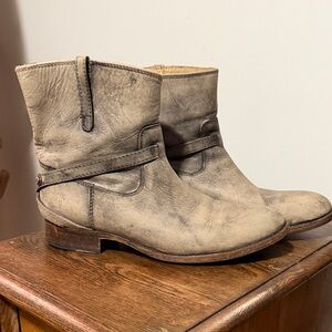 FRYE Gray Leather Boots